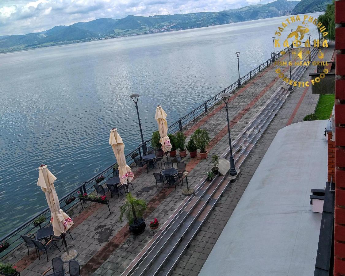 Apartamento Zlatna Ribica Golubac Exterior foto