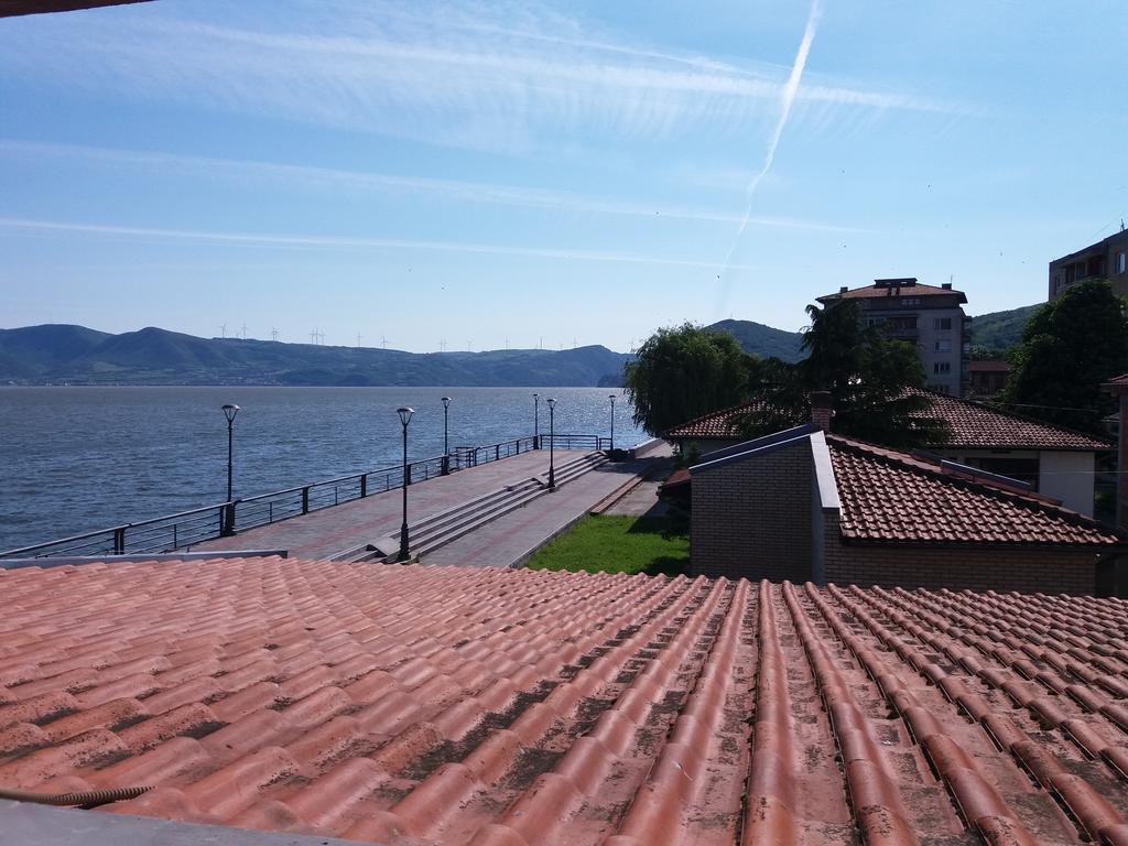 Apartamento Zlatna Ribica Golubac Exterior foto
